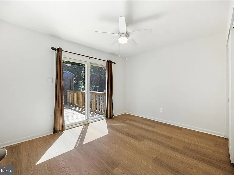 153 Parker Ave #B — Photo 25