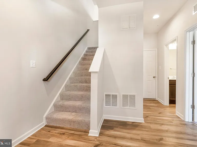 5892 Bella Marie Way — Photo 2
