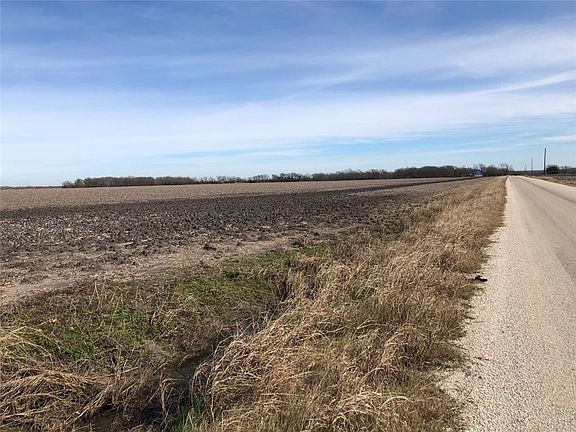 3rd image of 951 County Road 464