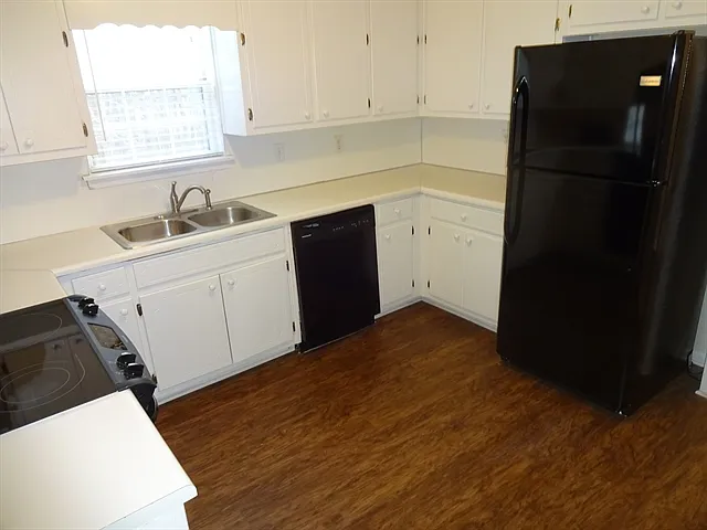 222 Deer Walk Dr — Photo 2