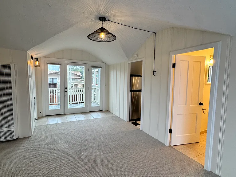 412 W Sola St #B — Photo 11
