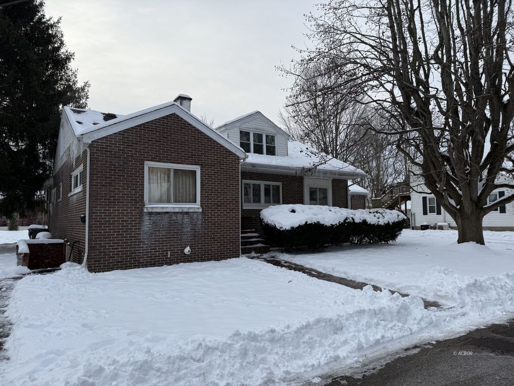 Real estate listing image