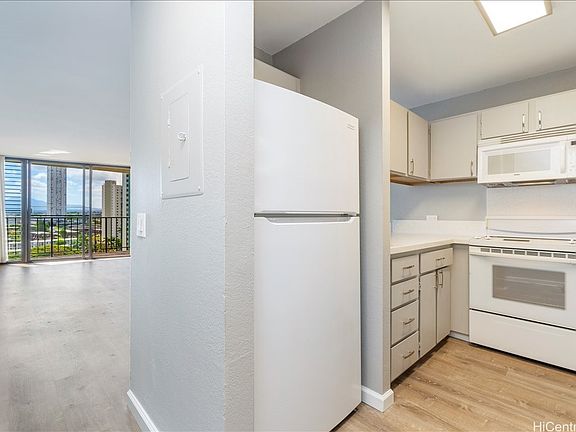 2nd image of 98-351 Koauka Loop APT C1406