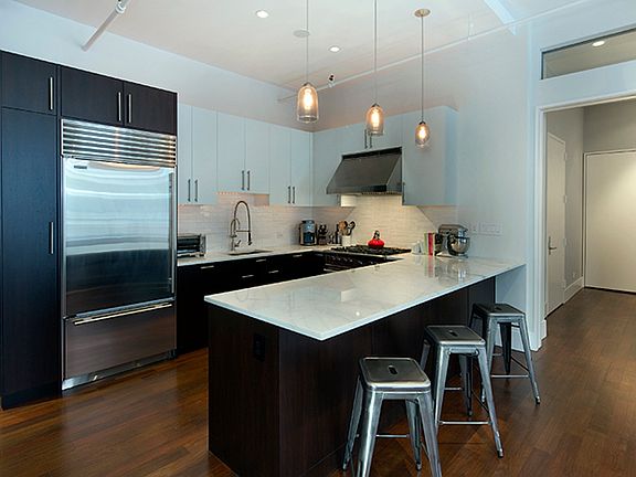 3rd image of 30 W 15th St APT 5N