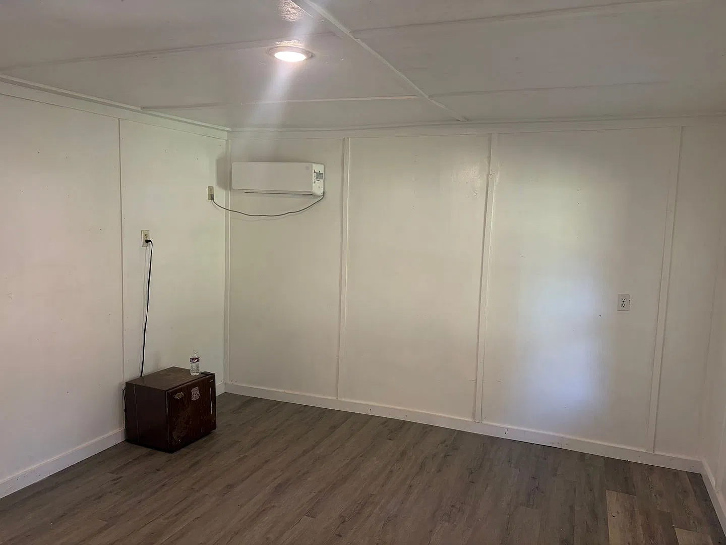 3 Bedroom and 1 Bedroom House — Photo 4