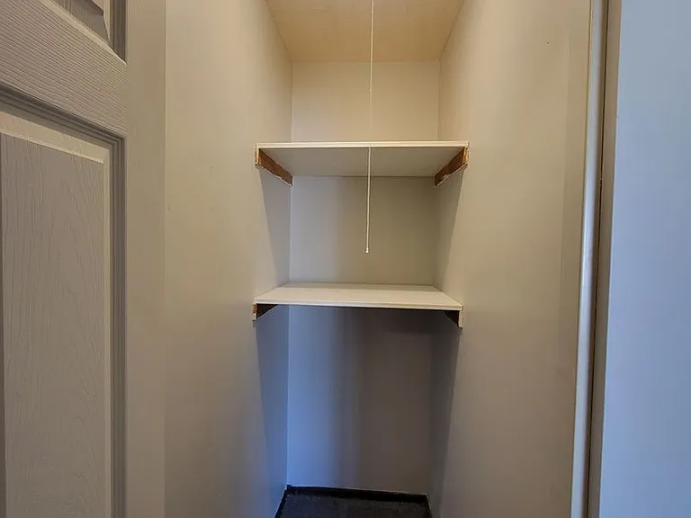 Woodbridge Terrace Apartments — Photo 12