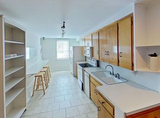 139 Wentworth St APT B, Charleston, SC 29401
