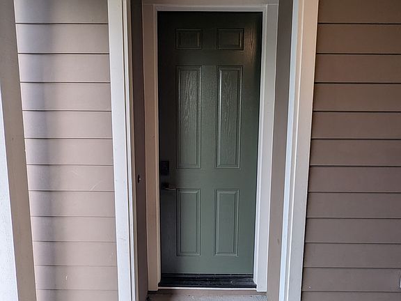 4th image of 590 W Hargrove Ave #1