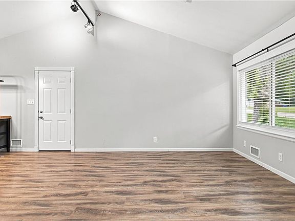 5th image of 7310 Stearns St