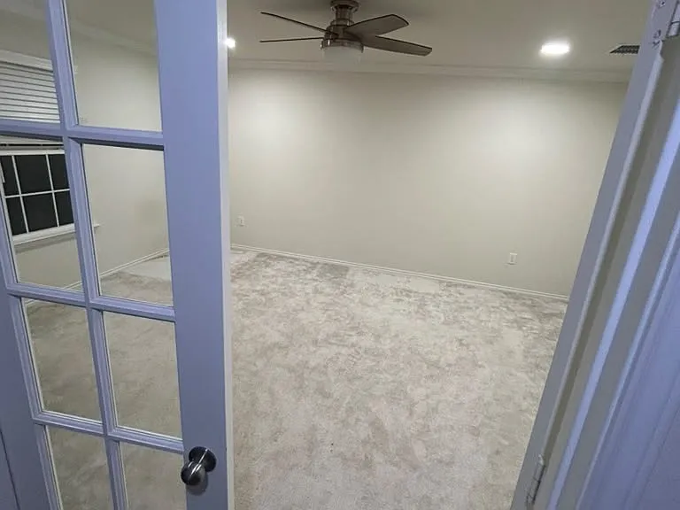 1028 Vernon Dr — Photo 11