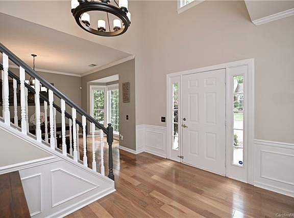 4th image of 8811 Deerland Ct