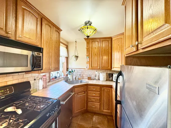 35-05 204th Street image 3 of 7