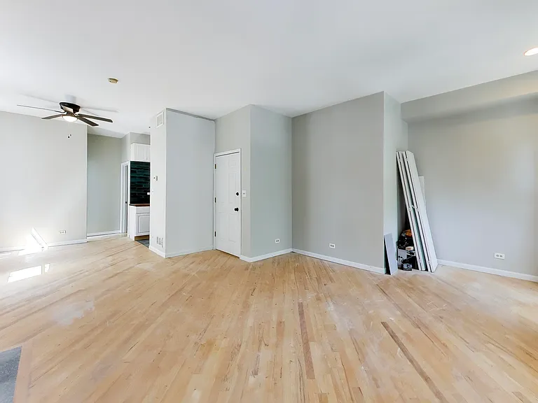 1416 W Huron St #2F — Photo 13