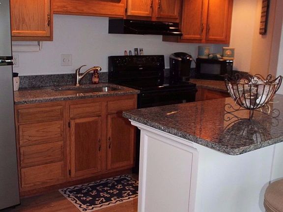 3rd image of 2034 S Gaydos Dr