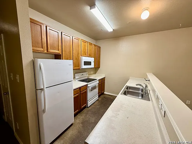 3 bed, 2.5 bath, 1421 sqft, $1,045 — Photo 4
