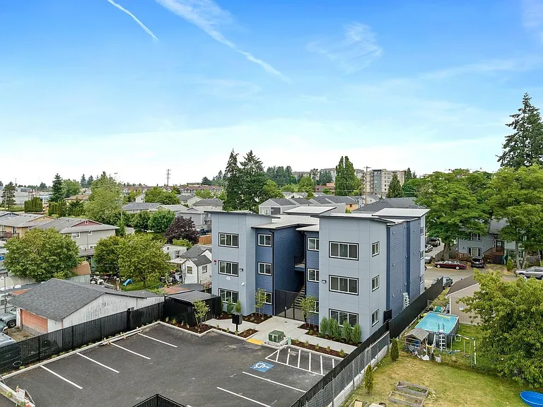 Cedar Place — Photo 4