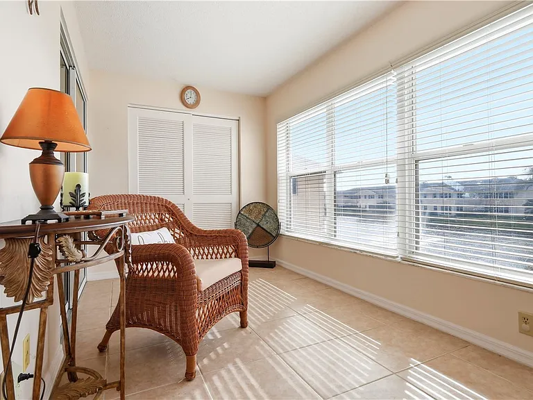 655 W Lake Jasmine Cir #207 — Photo 20