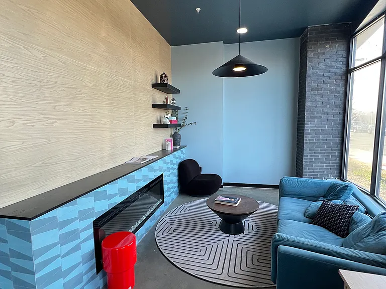 207 Freeway Dr E #3 — Photo 14