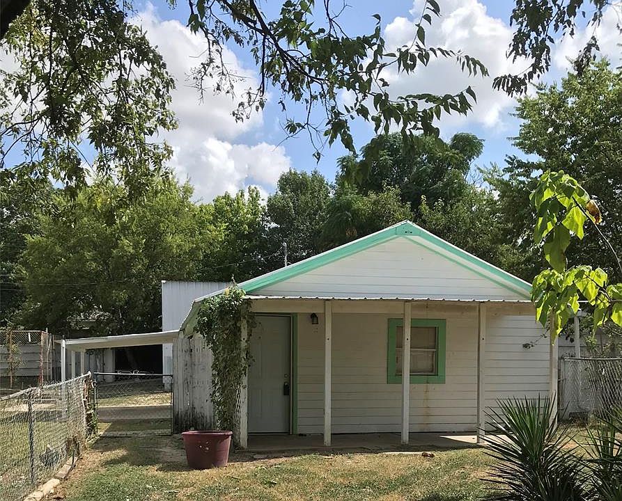 1st image of 2820 NW 21st St