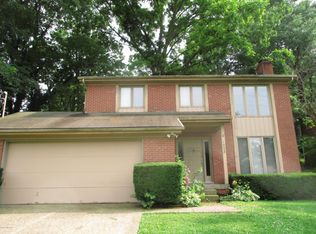 1008 Rollingwood Ln, Goshen, KY 40026