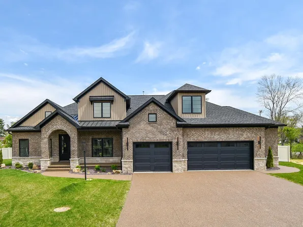 2102 Chadwick Dr, Newburgh, IN 47630