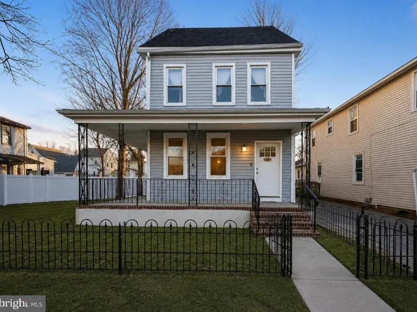 38 E Hancock St, Riverside, NJ 08075
