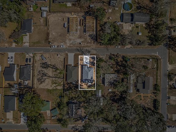 3rd image of 104 Beeler Rd
