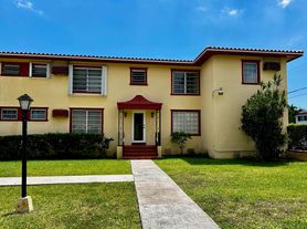 631 SW 11th St, Miami, FL