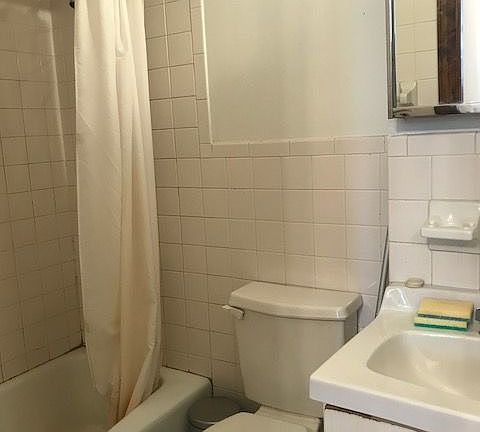 5th image of 104 W 71st St APT 3A