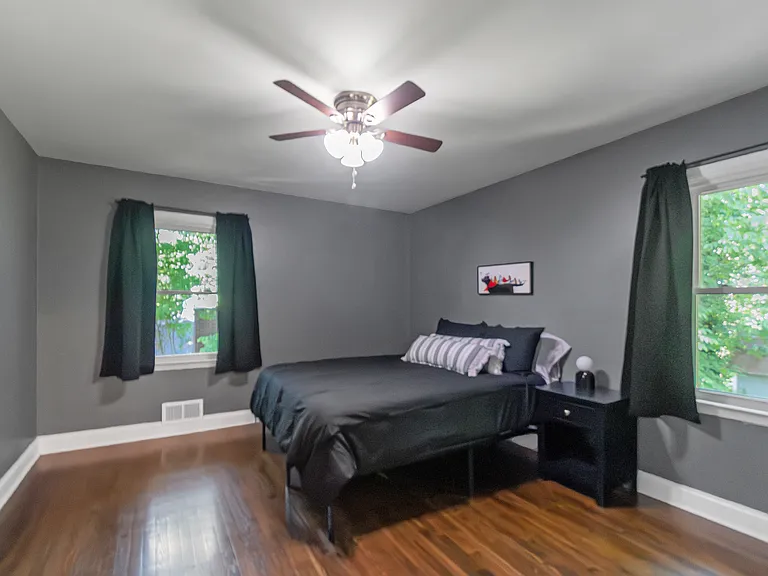 819 Jefferson Ave SW — Photo 37