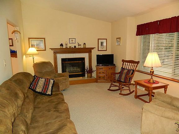 5th image of 3400 Christian Ave
