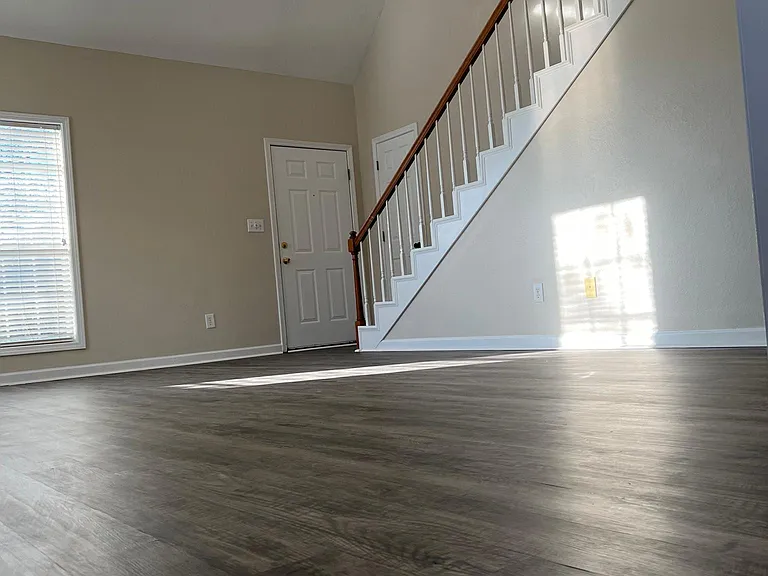 7707 Wyndham Cir — Photo 6