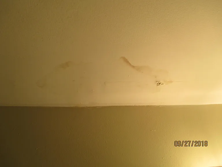 3585 Roswell Dr — Photo 19