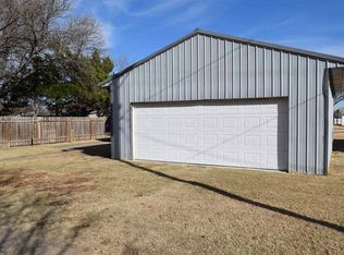 218 S Lincoln St, Russell, KS 67665