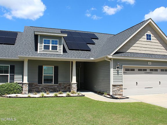 5th image of 2121 Cove Ct