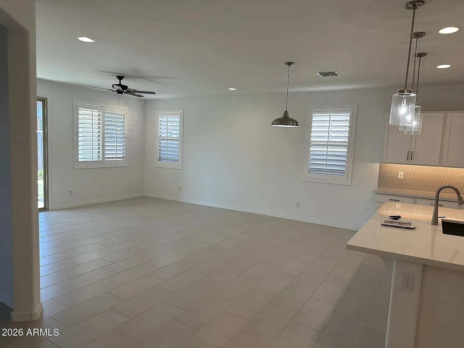 3 bed, 2.0 bath, 1504 sqft, $2,175 — Photo 2