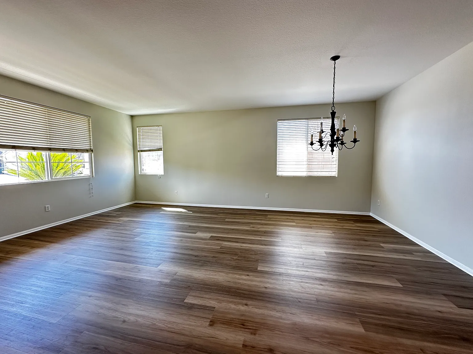 Emerald Ave, Moreno Valley — Photo 4