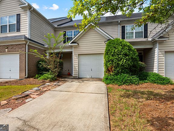 3rd image of 143 Granite Way