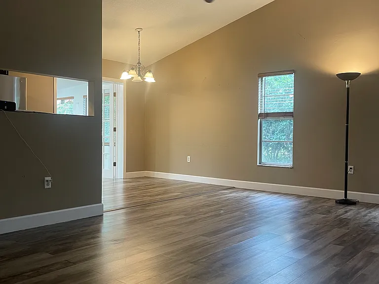 Family Room / Dinette Area