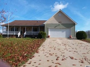 11075 Gates Rd, Cement City, MI 49233