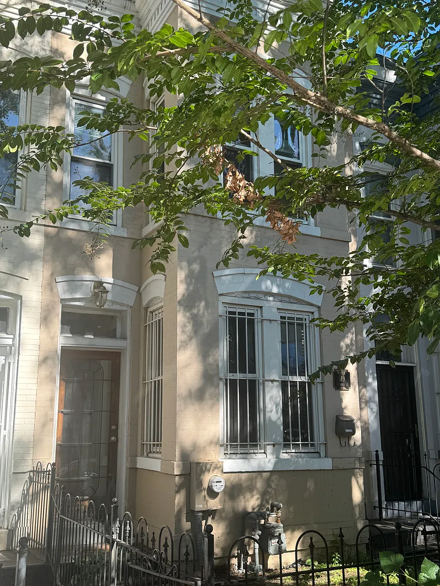 119 Thomas St NW photo 1