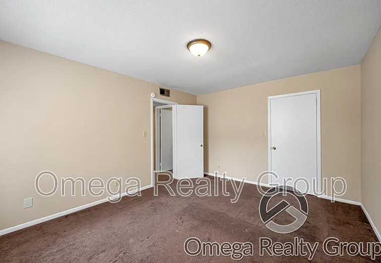 2901 18th Ave #8 — Photo 13