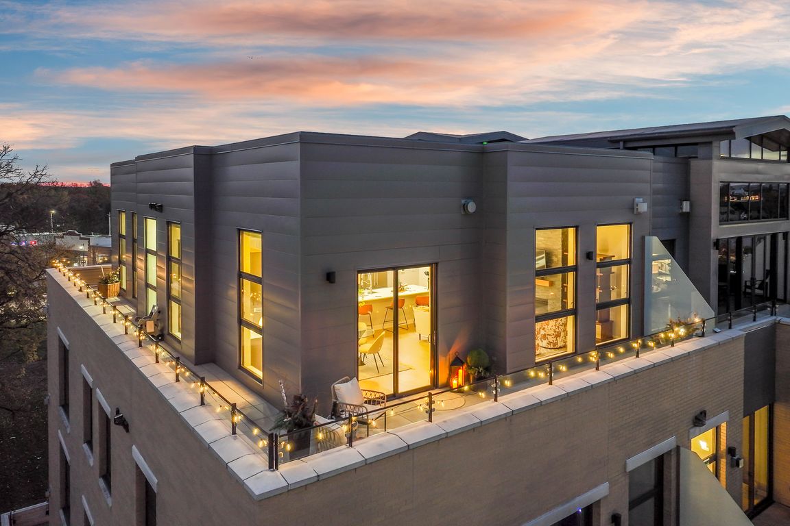 next background image