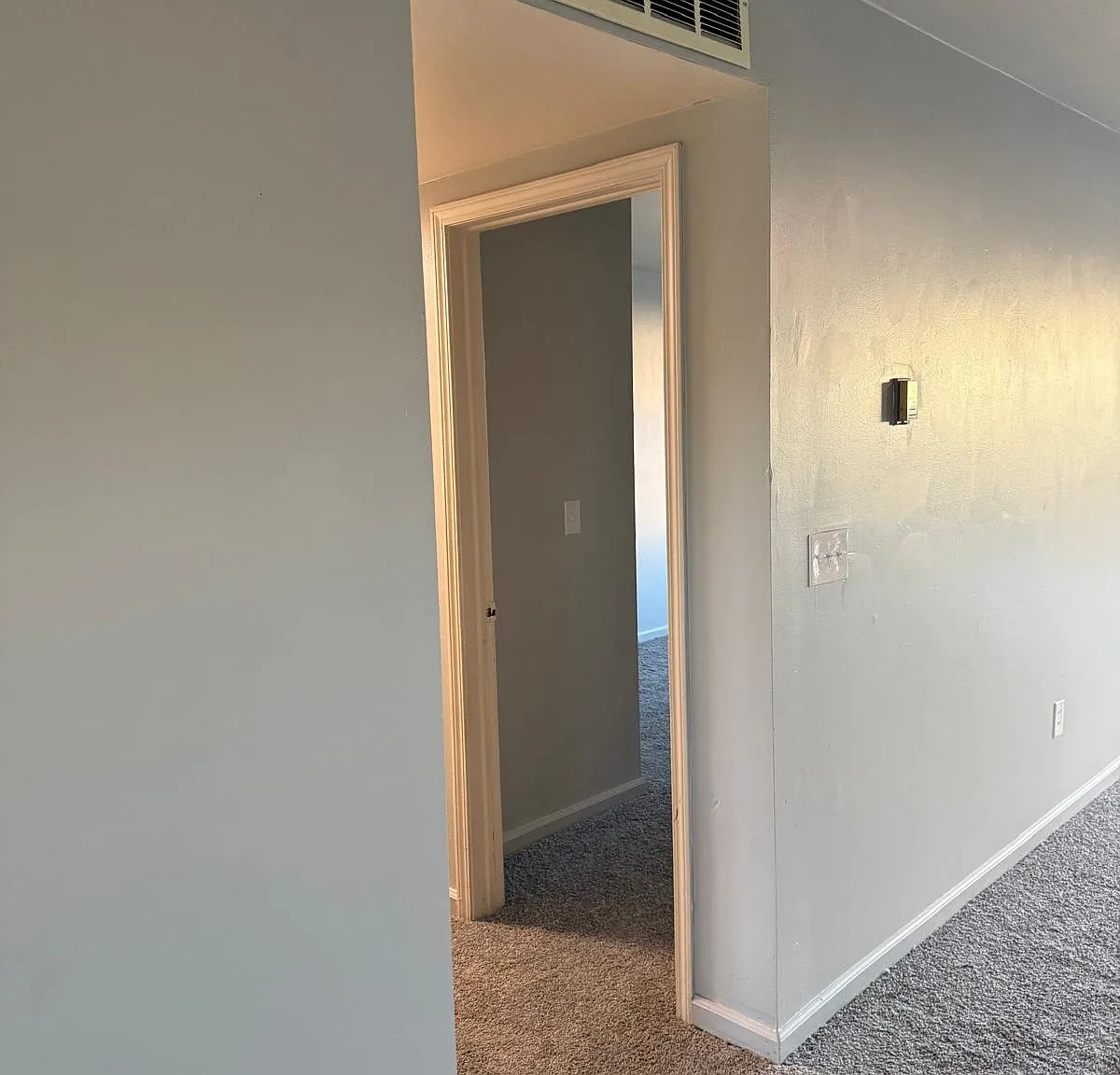 1 bed, 700 sqft, $1,000 — Photo 2