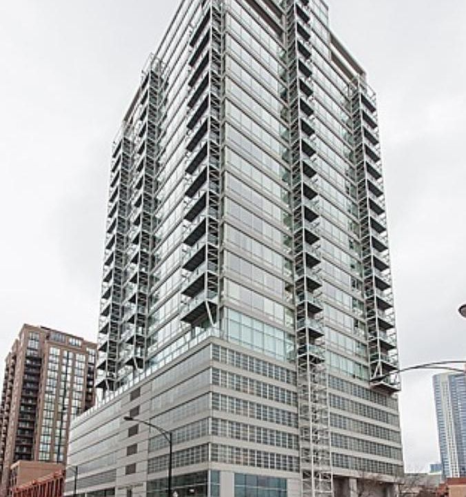 1st image of 645 N Kingsbury St #1709