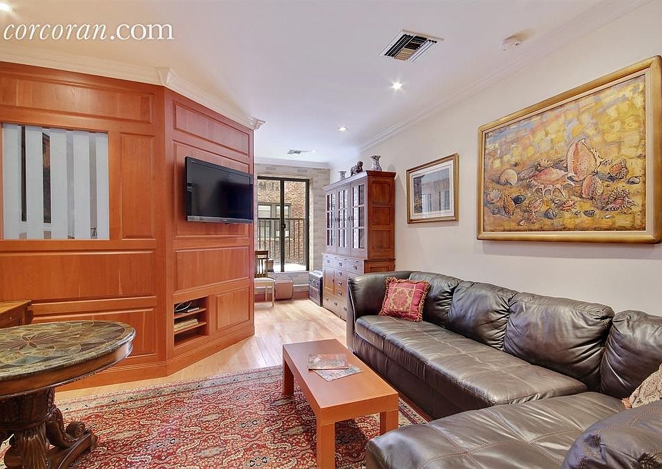 1st image of 253-263 W 73rd St #7J