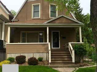 3435 Home Ave, Berwyn, IL 60402