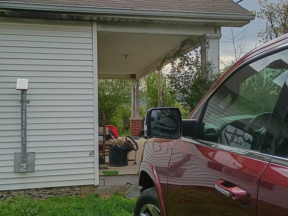 2nd image of 5255 State Highway 30 W
