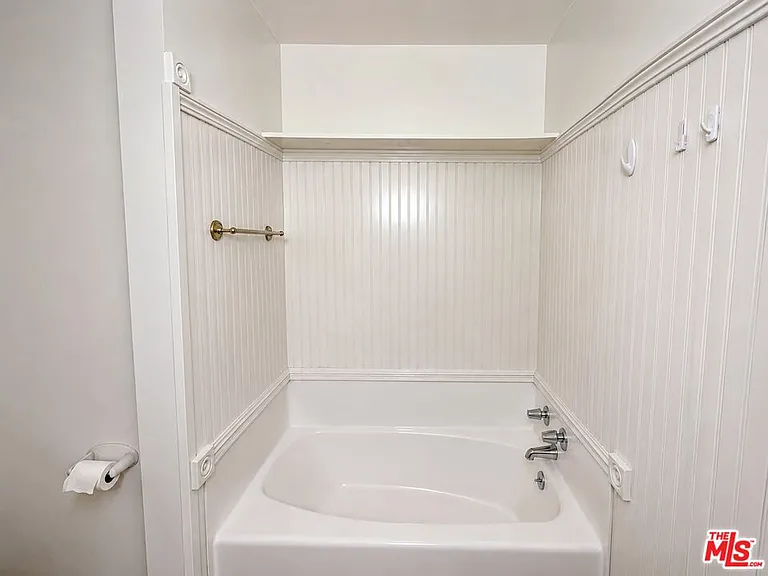 5870 Green Valley Cir #129 — Photo 21