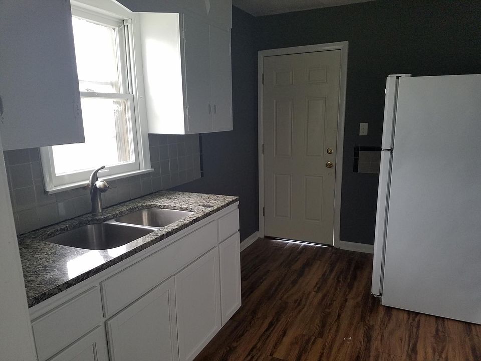 1st image of 4204 Fisher St